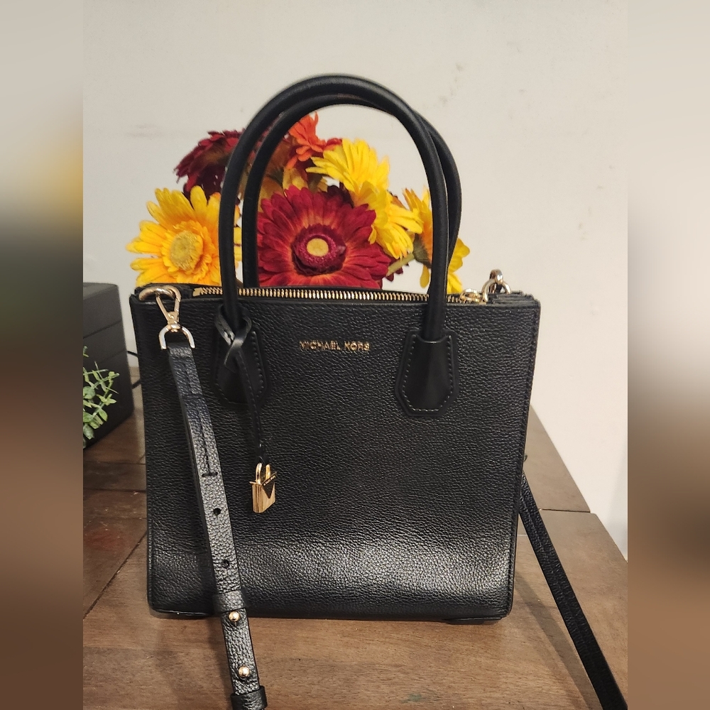 Michael Kors Black Pebble Leather Accordian Handbag